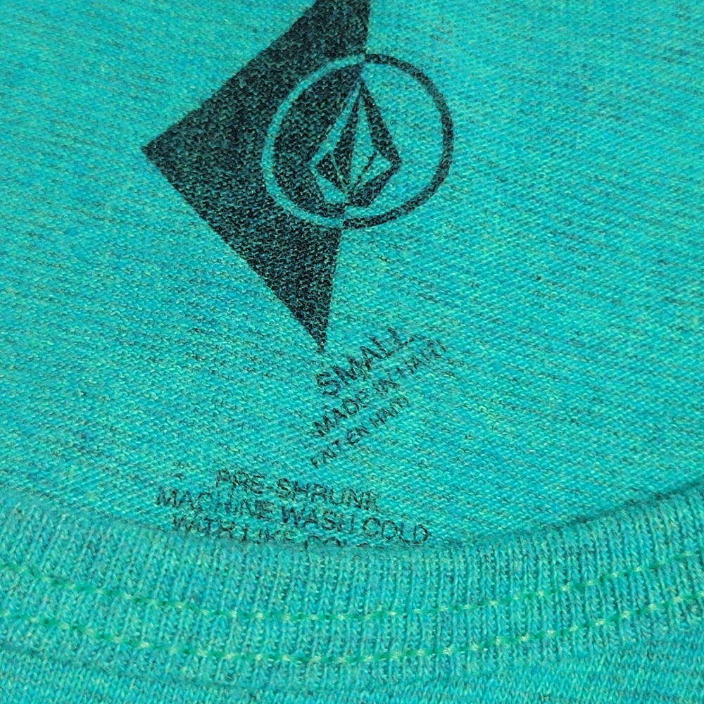 Volcom Tank Top Size Small - Picture 2 of 4